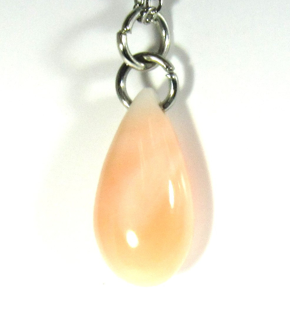 宝石珊瑚 　さんご　オオバルペンダント　ネックレス　 アクセサリー・ ジュエリ－  　IMG－1741