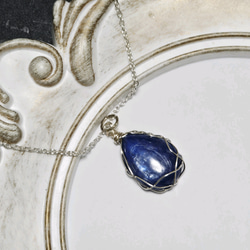 再販3・受注制作】アイオライトのワイヤーラッピングブレスレット