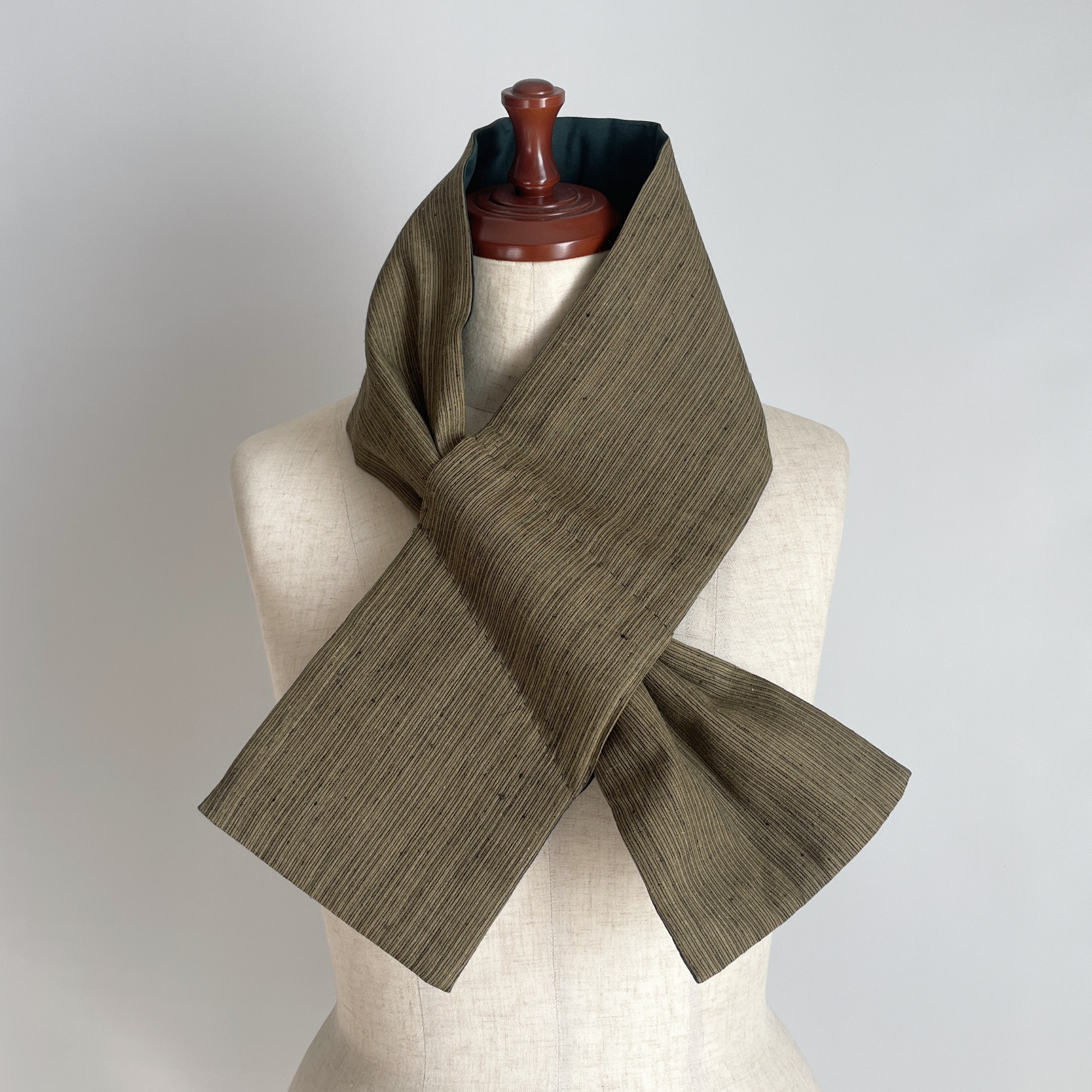 【1点もの】着物 襟巻き ネックウォーマー -絹 着物地  紬 薄茶 & 木綿生地 深緑 NW711 4,898円