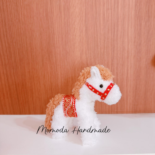 モールドール 干支 馬 置き物 お正月 新年 ハンドメイド 白×白 その他