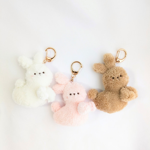 受注制作】ふわふわうさぎちゃんキーホルダー ぬいぐるみ ainote 通販