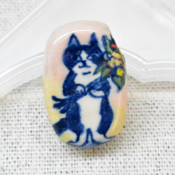 白黒ネコの小物入れ 前髪ネコ ハチワレ猫 伏せ 陶器・陶芸 ねこ 蓋つき
