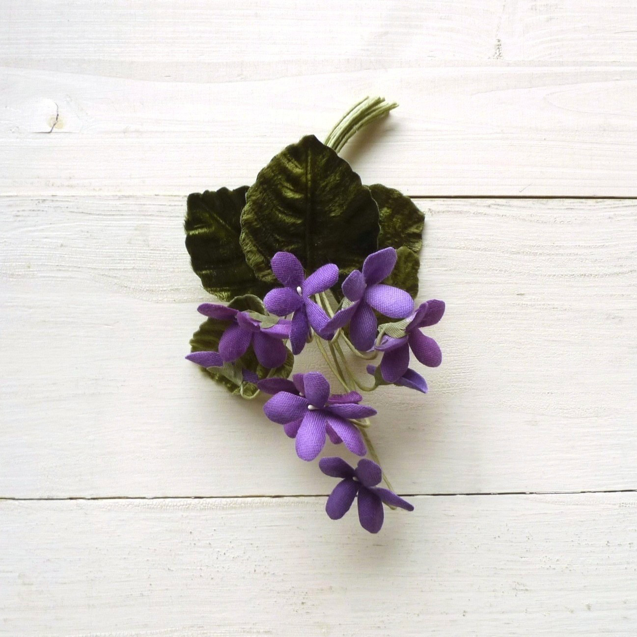 布花 すみれのコサージュ むら紫A