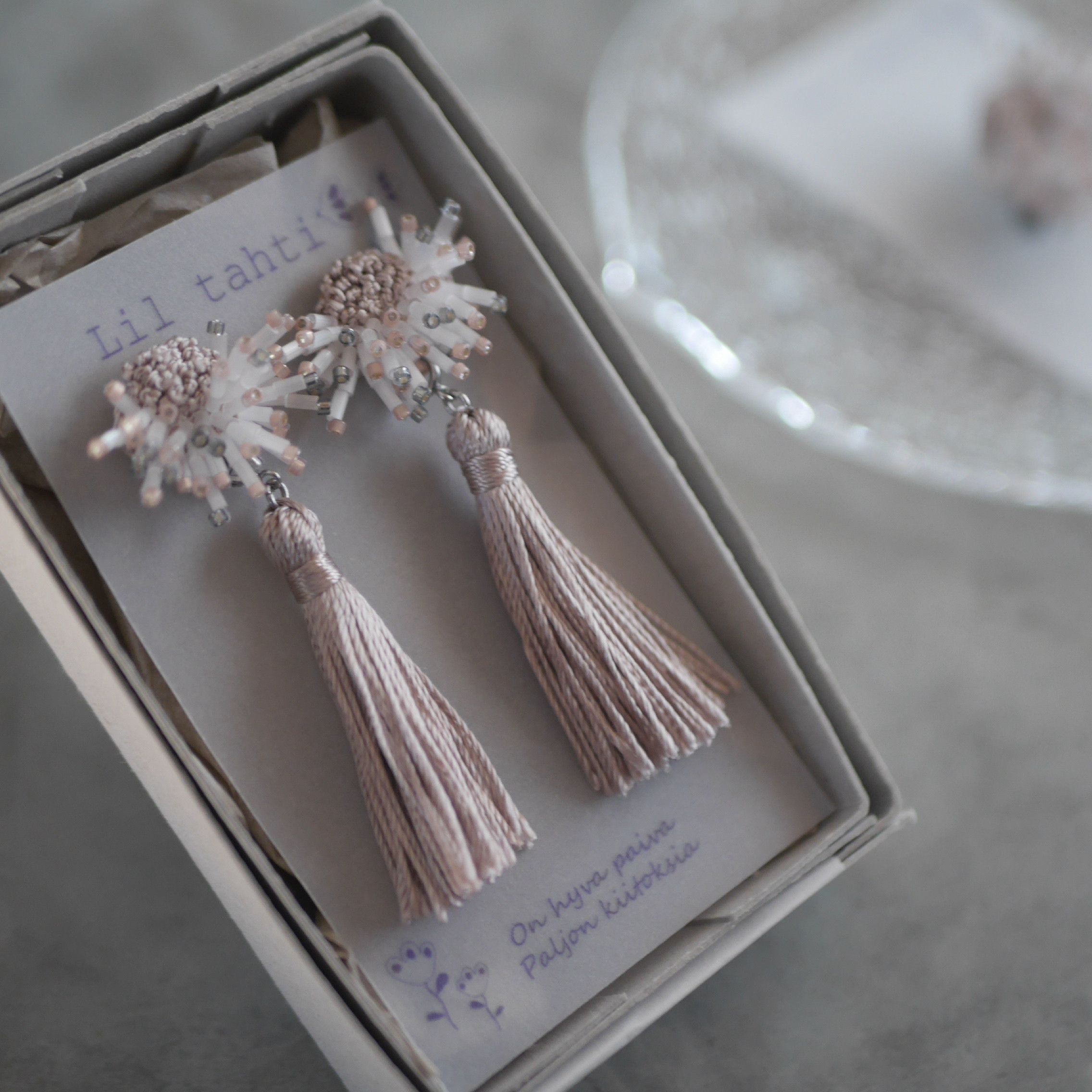 【2way】kori no hana刺繍ピアス/イヤリング(早朝)【受注制作】