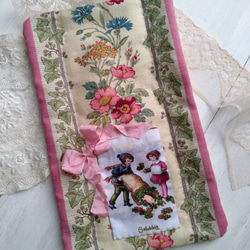 紫の薔薇とアンティークレースのピンクッション その他インテリア雑貨