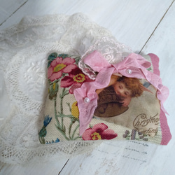 紫の薔薇とアンティークレースのピンクッション その他インテリア雑貨