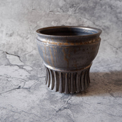 4号燻し金彩鎬鉢359　塊根植物　多肉植物　アガベ　盆栽　植木鉢　作家鉢　鉢皿　沖縄 1枚目の画像
