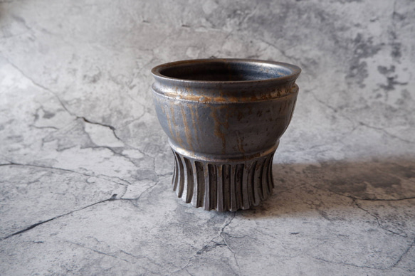 4号燻し金彩鎬鉢359　塊根植物　多肉植物　アガベ　盆栽　植木鉢　作家鉢　鉢皿　沖縄 1枚目の画像