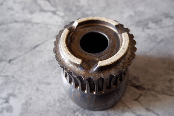 4号燻し金彩鎬鉢359　塊根植物　多肉植物　アガベ　盆栽　植木鉢　作家鉢　鉢皿　沖縄 6枚目の画像