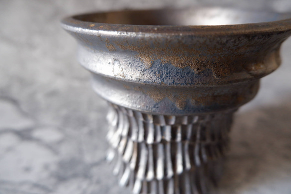 4号燻し金彩鉢360　塊根植物　多肉植物　アガベ　盆栽　植木鉢　作家鉢　鉢皿　沖縄 2枚目の画像