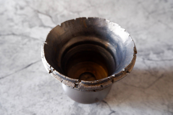 4.5号燻し金彩裂紋鉢361　塊根植物　多肉植物　アガベ　盆栽　植木鉢　作家鉢　鉢皿　沖縄 4枚目の画像