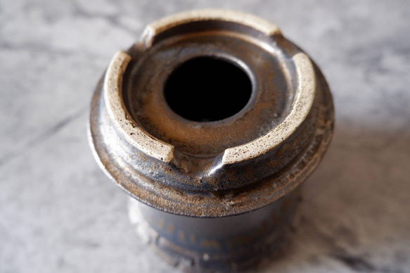 4.5号燻し金彩裂紋鉢361　塊根植物　多肉植物　アガベ　盆栽　植木鉢　作家鉢　鉢皿　沖縄 6枚目の画像