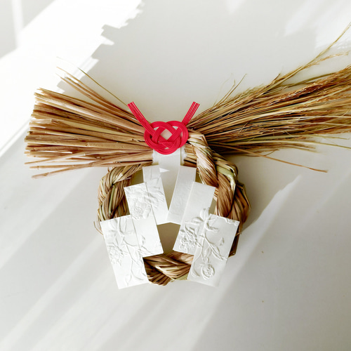 飯田水引と長野県産稲わらのシンプルしめ縄飾り：赤 しめ縄・しめ飾り