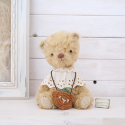 白の水玉スカーフのくまのぬいぐるみ テディベア teddy bear くま