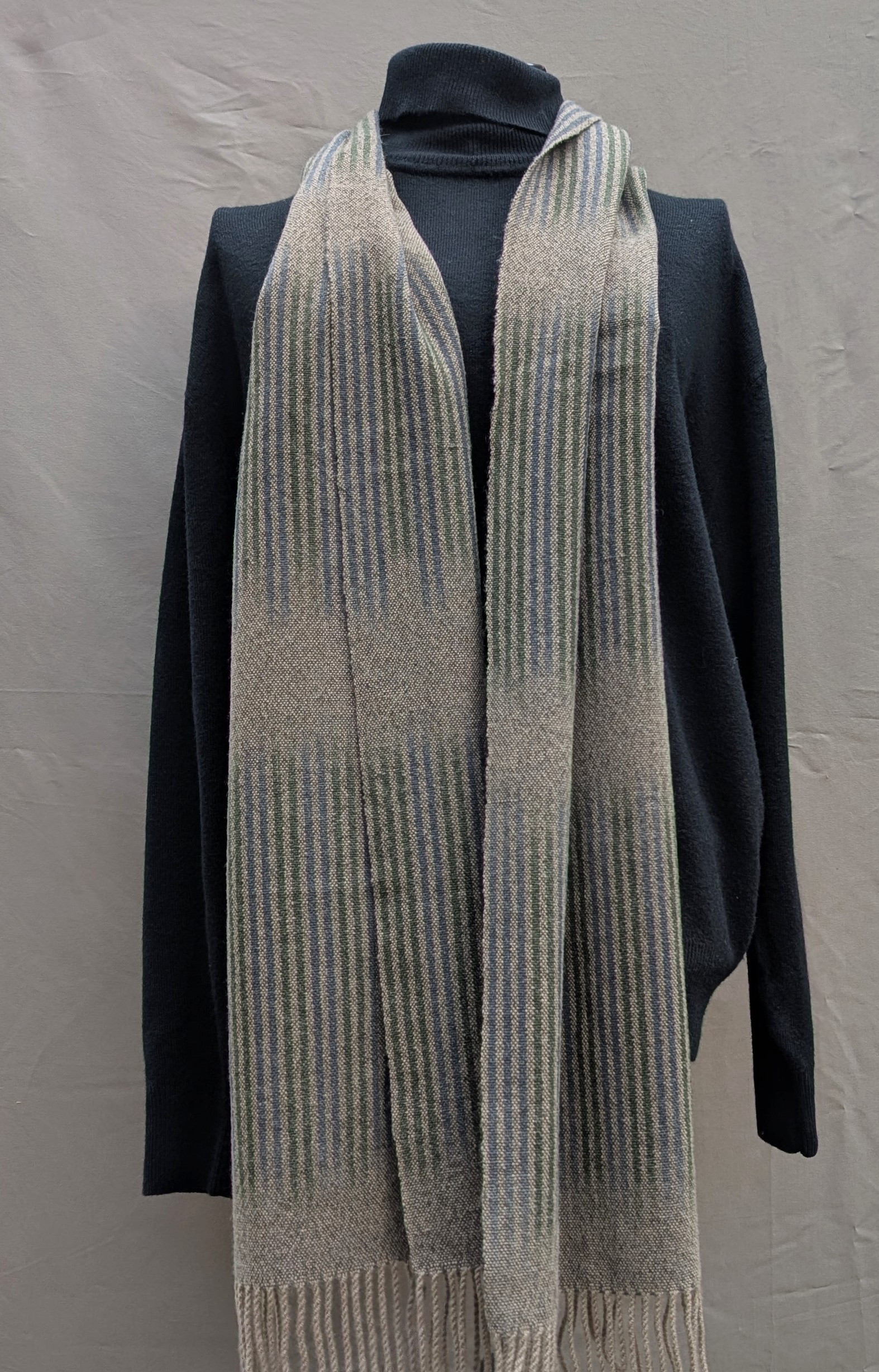 カシミアマフラー(ぼかし染め・緑・青)