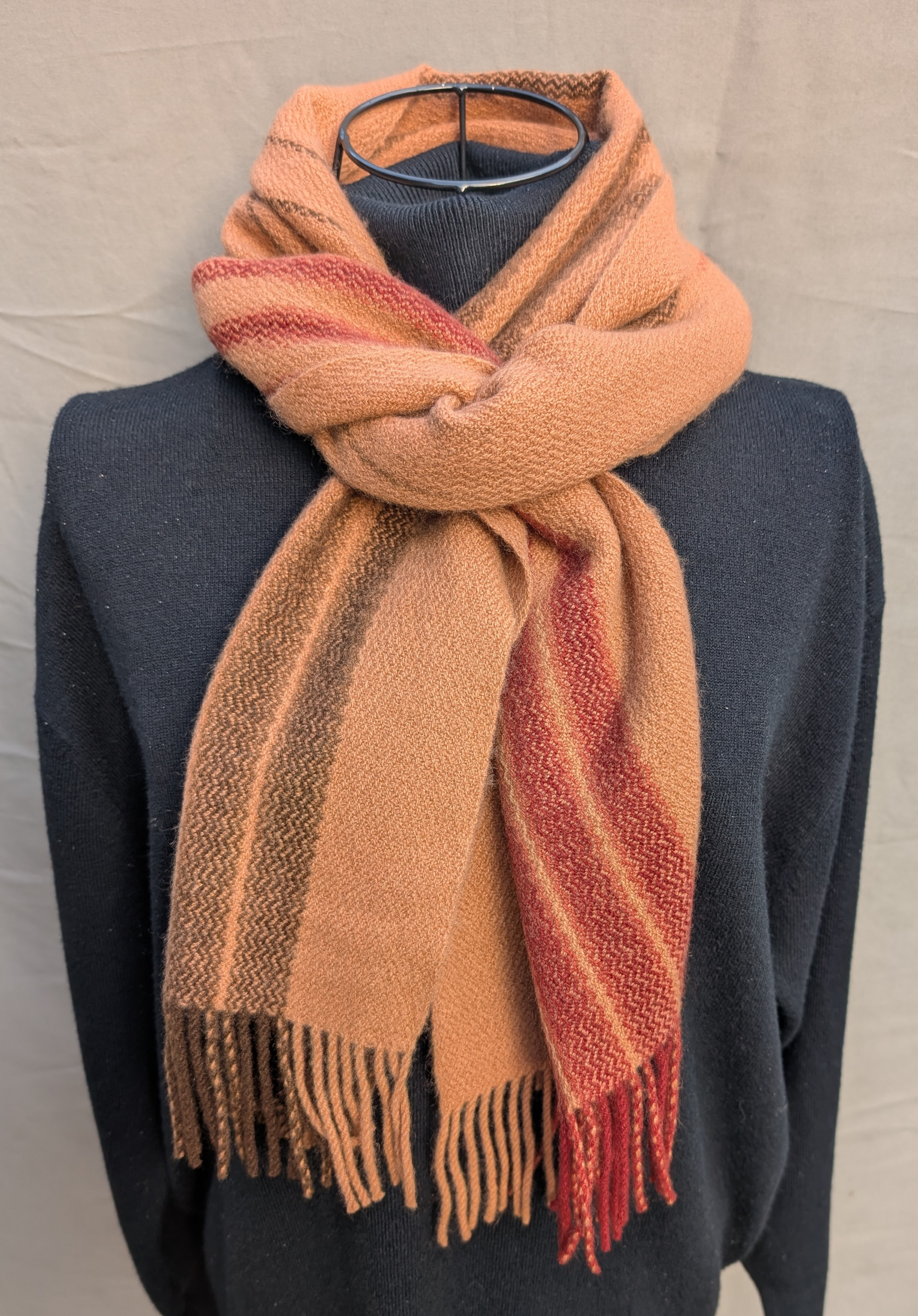 カシミアマフラー(たて絣・ピンク・赤・こげ茶)