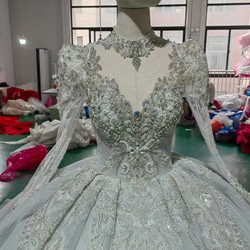 ウェディングドレス　キラキラストーン＆パール　プリンセスライン ウェディングドレスキラキラストーン＆パールプリンセスライン