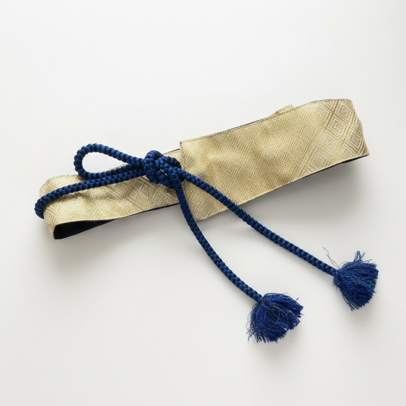 【帯リメイク】モダンな和のアクセント リメイク着物帯ベルト　ゴールドとブルー