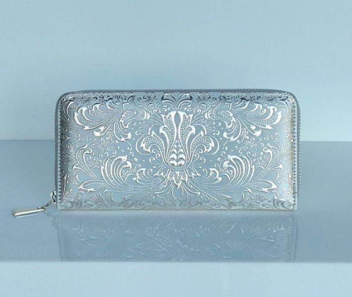 【美しい】《純銀箔デザイン》 銀生地に銀デザイン ≪中心にヨーロッパ花デザイン≫