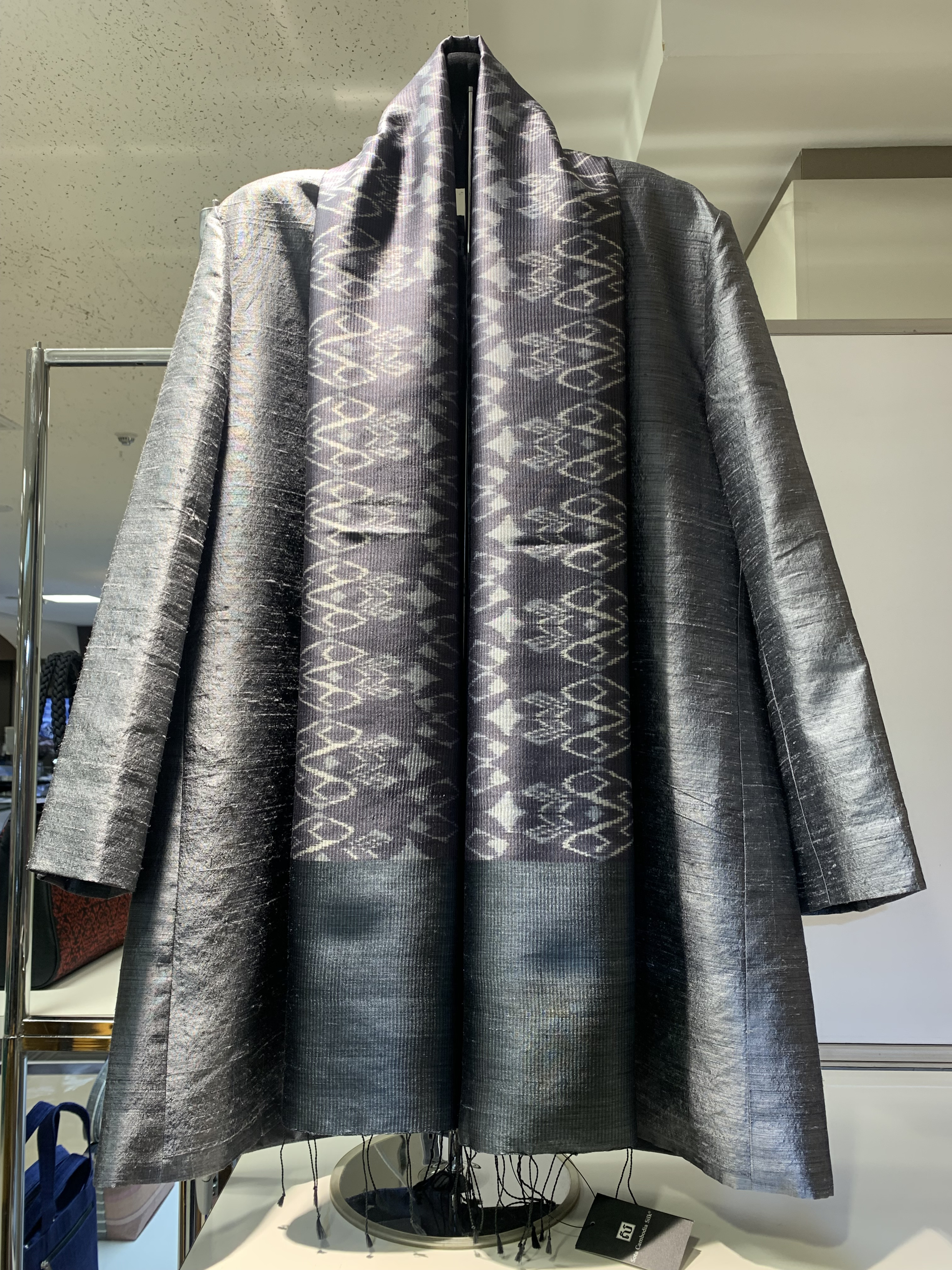 新作　絣　ストール　シルクストール　カンボジアシルク　クリスマス