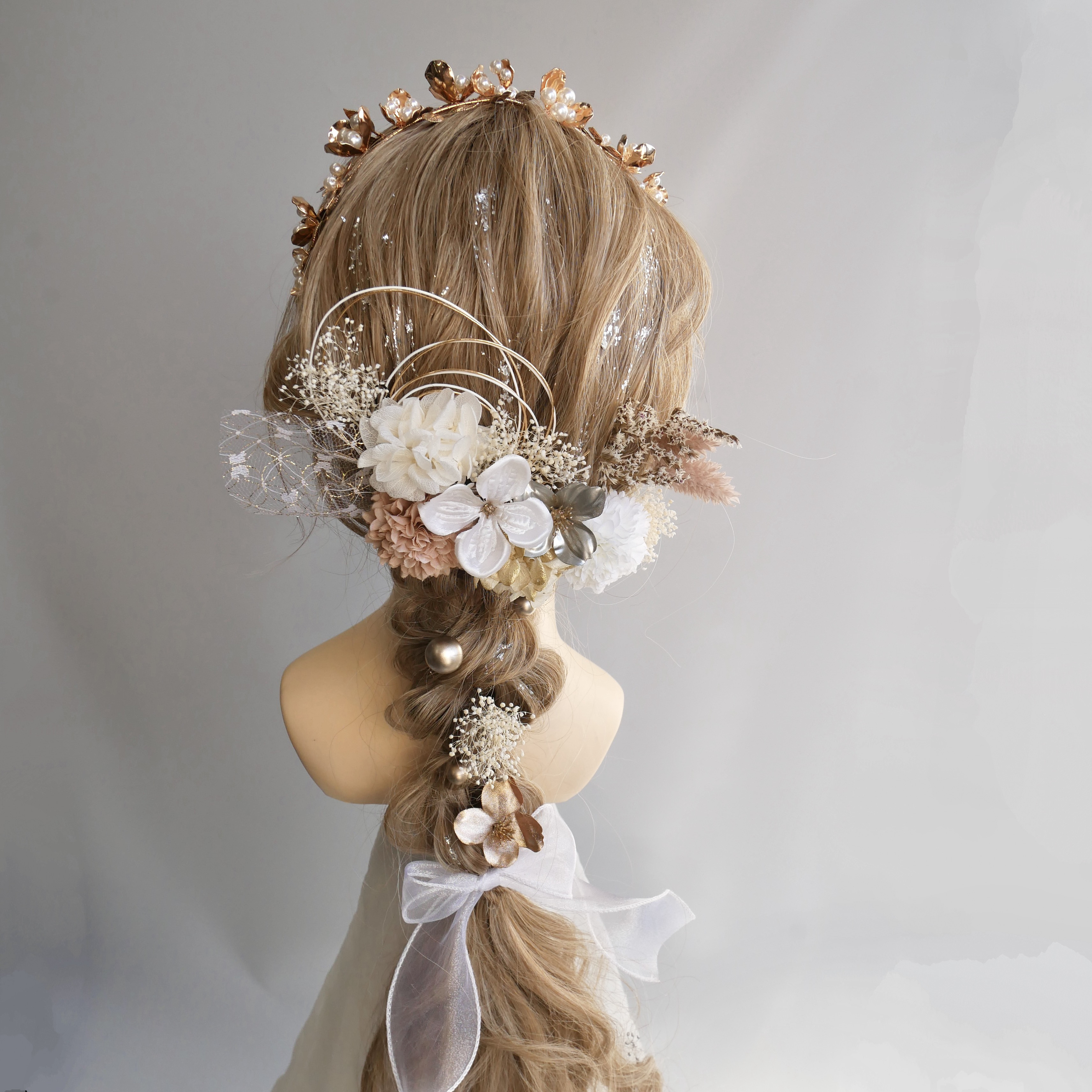 A516 カチューシャ　ドライフラワー　リボン　髪飾り　白　ゴールド　ベージュ　卒業式　袴　成人式　振袖　結婚式　和装