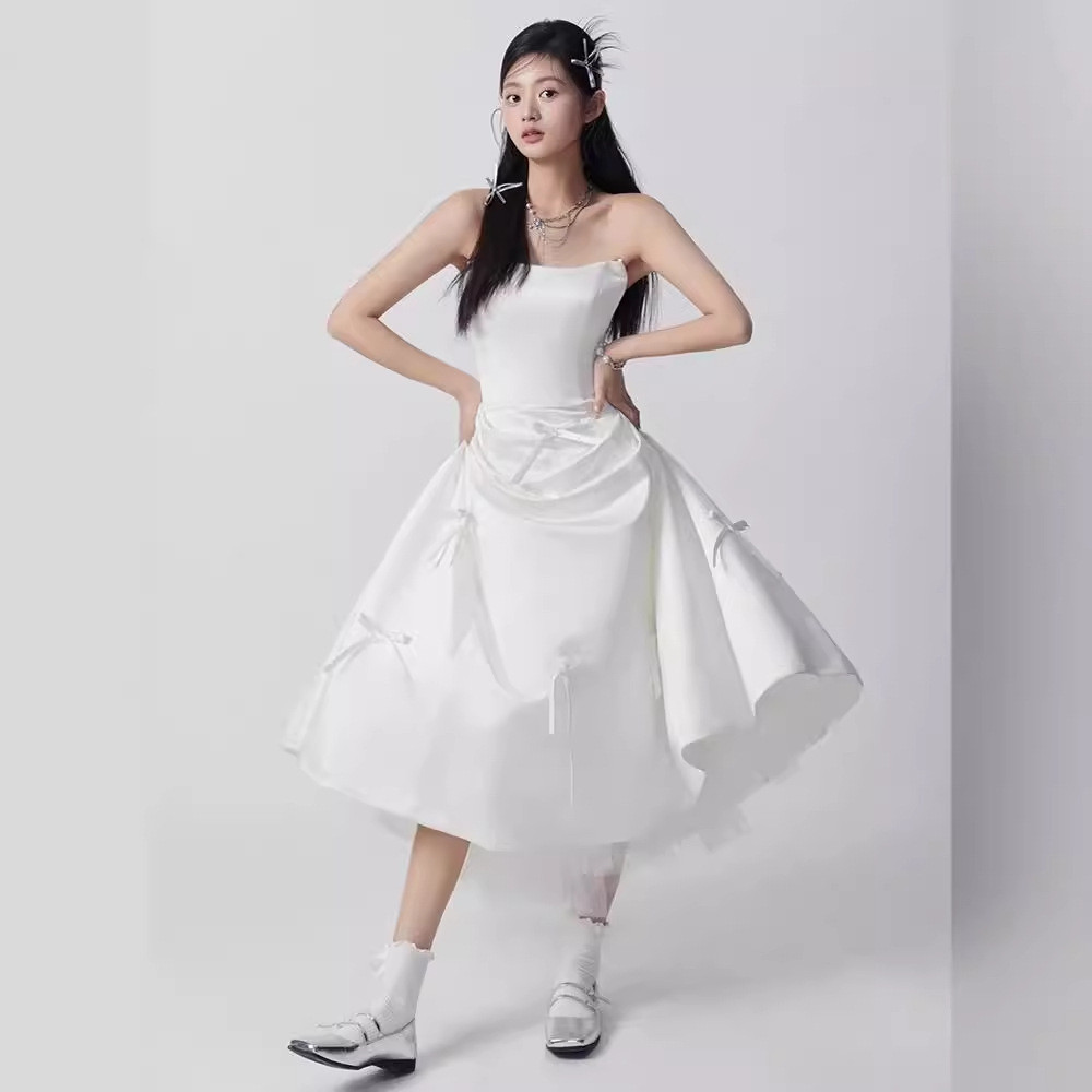 ウェディングドレス 白 黒 サテン リボン ノースリーブ シンプル 韓国風 结婚式 花嫁 前撮り お呼ばれ AK401 8,651円