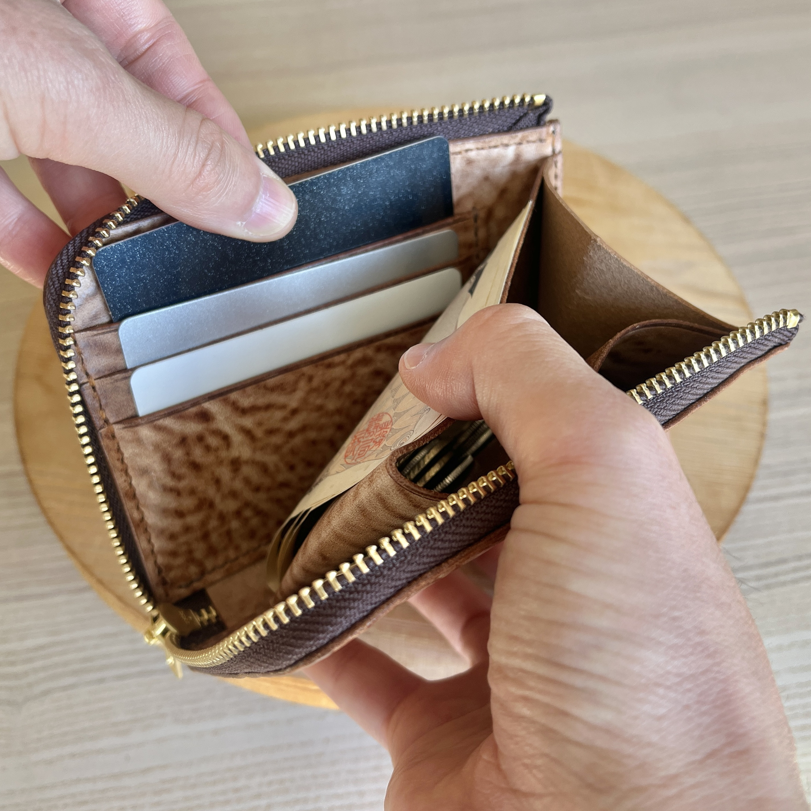 L字ファスナーミニウォレット（カードホルダー付き）　高級イタリア革