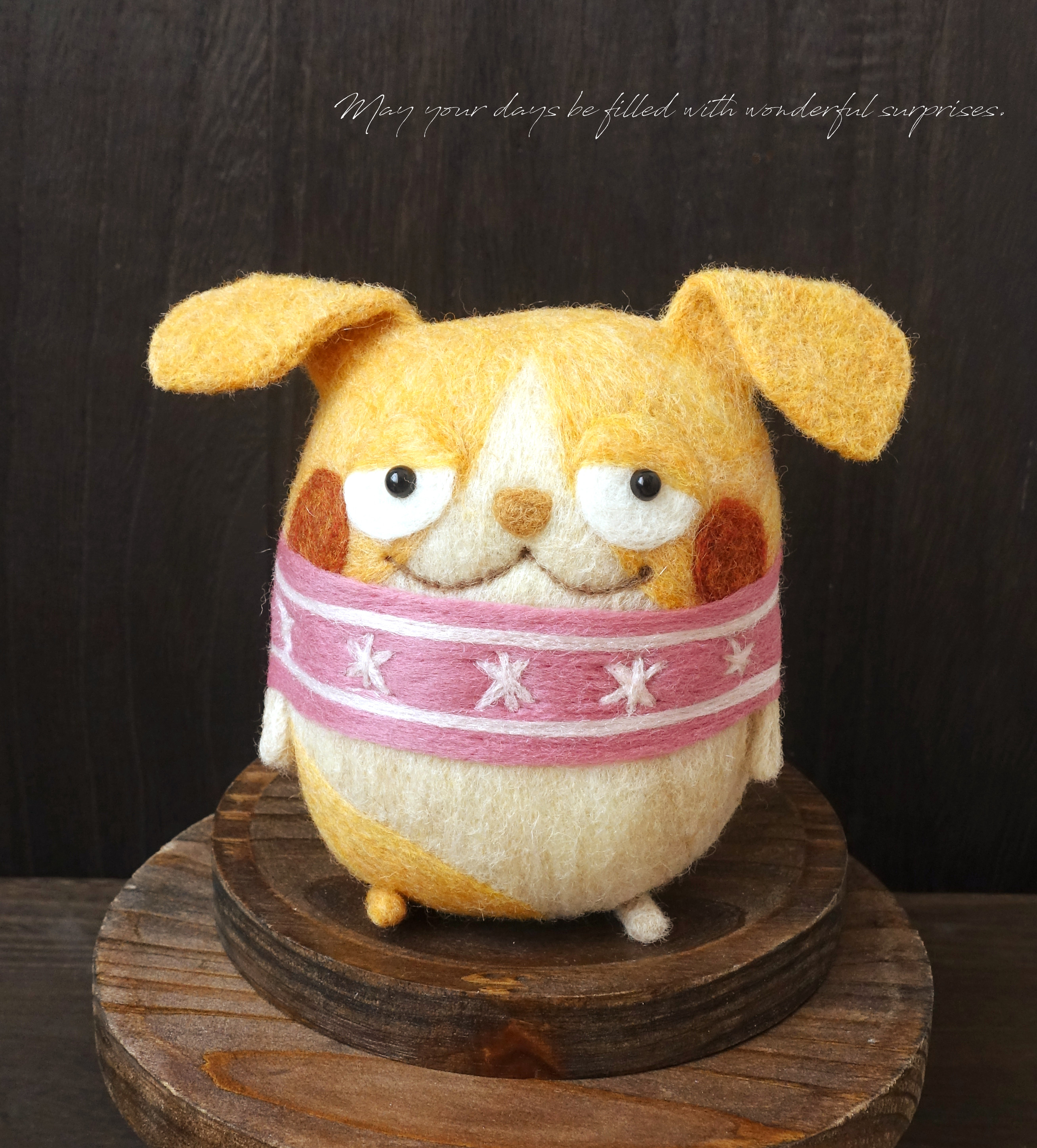 羊毛フェルト人形 マフラーをしたお犬さん