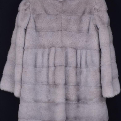 毛皮の宝石」希少ミンクの輝きが美しいコートレディース 毛皮 リアル