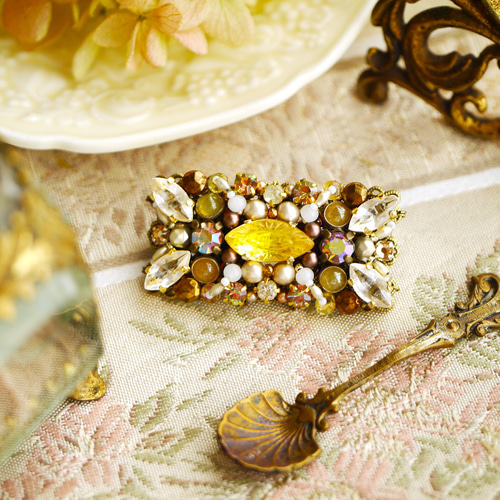 Tea Leaves アンティークビーズブローチ（アールグレイ）【Creema限定