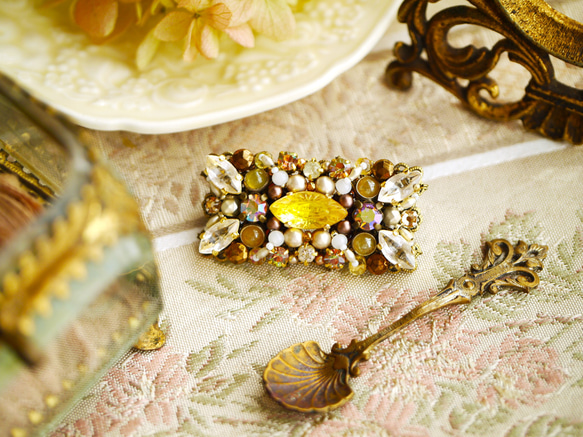 Tea Leaves アンティークビーズブローチ（アールグレイ）【Creema限定