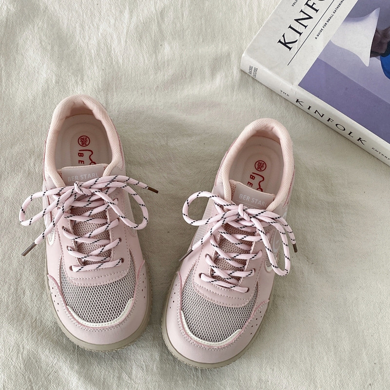 小衆ピンクネット通気性板靴女性モデル夏2025新型レトロ徳訓靴厚底白靴