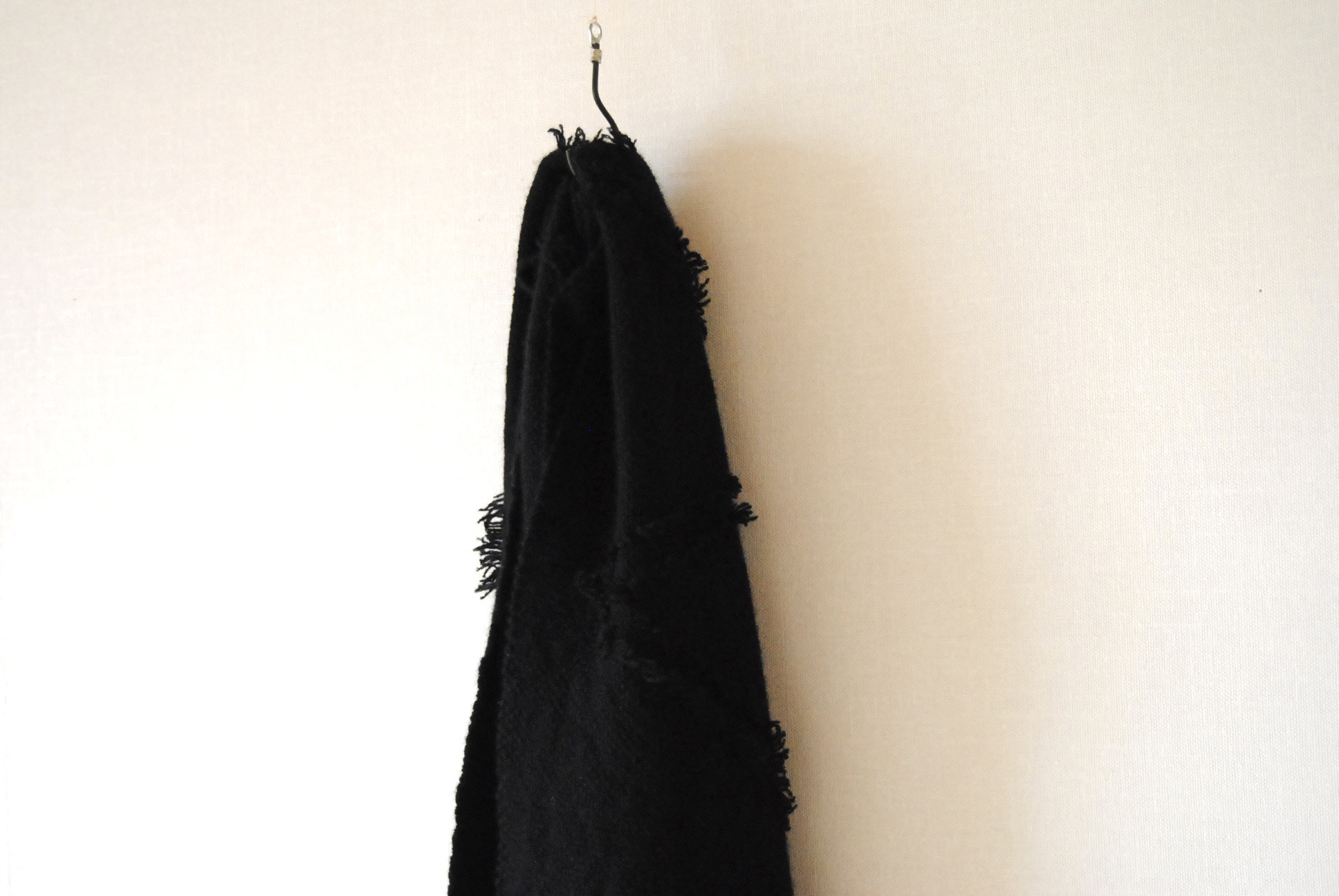 カシミヤフリンジマフラー : ブラック