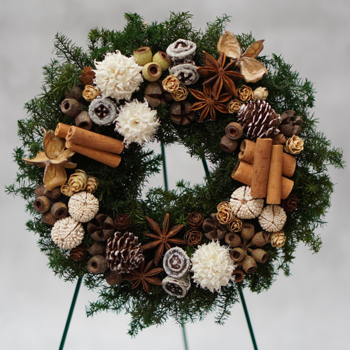 2025森のクリススマスリース 20センチ 木の実あふれるクリスマス