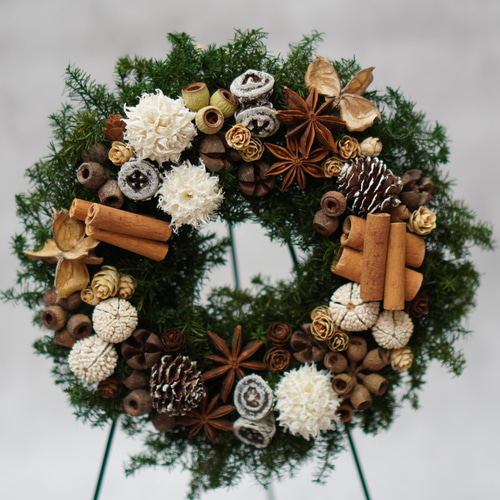 2025森のクリススマスリース 20センチ 木の実あふれるクリスマス