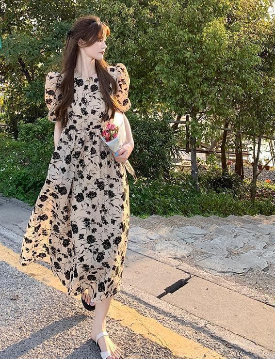 大きいサイズ レディース ワンピース　花柄　春夏 秋 新品 半袖