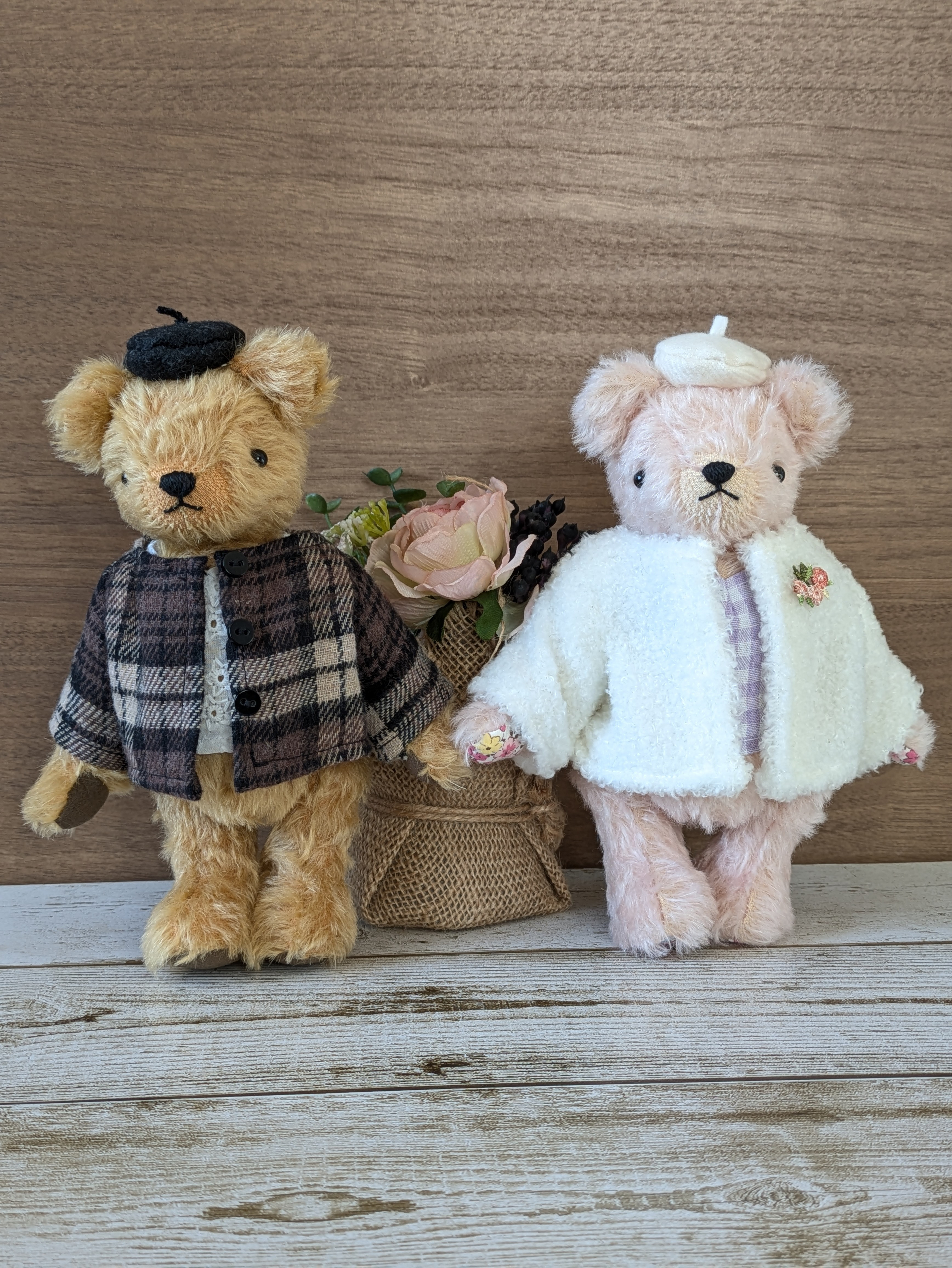 【セット販売】ドイツ製モヘアのテディベア ＊ ベレー帽の仲良しくまちゃんペアセット（チェック＆ホワイト）