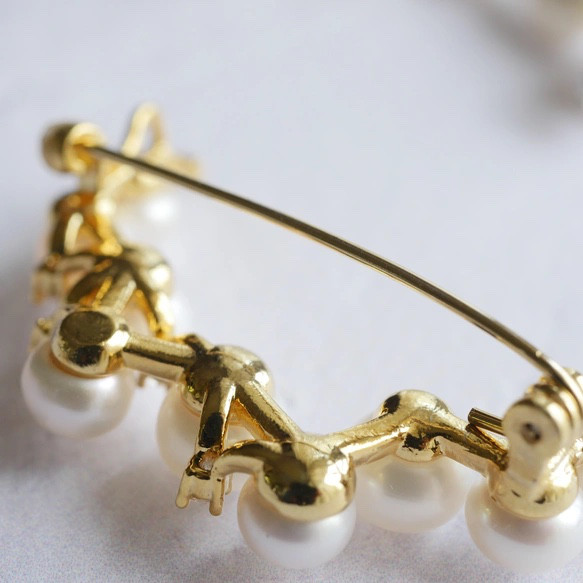 超值套裝【選擇您的耳環】珍珠三件組：胸針、耳環和項鍊。免運費。 第20張的照片