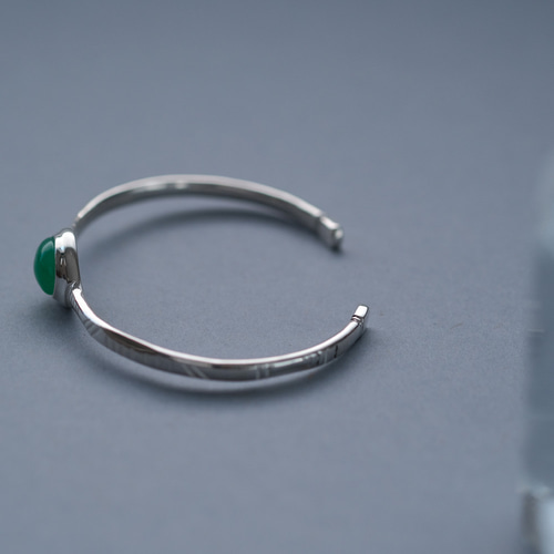 オーストラリア 翡翠 オープン バングル シルバー925 バングル・リスト