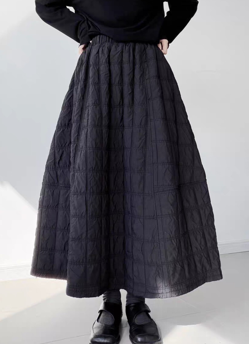 寒い日もスカートコーデを楽しめる中綿入り♪Aラインパデットスカート  ブラック