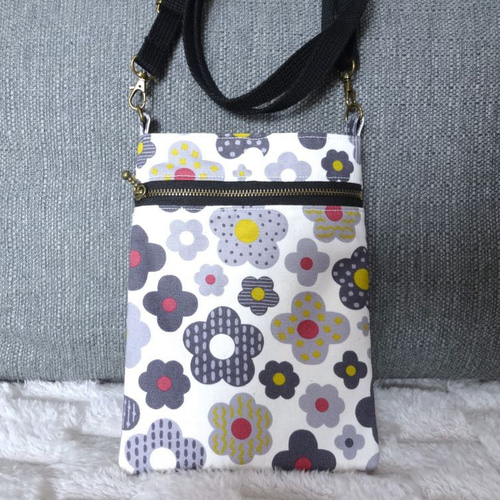 ハンドメイド○スマホショルダー ポシェット○ 斜め掛け ポーチ ○SS-3