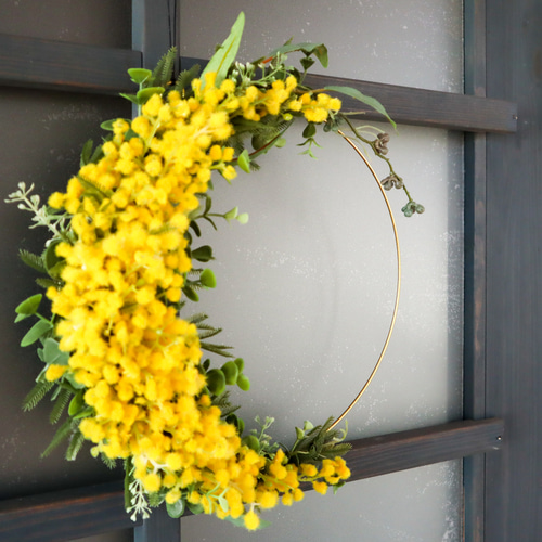美しさ続くアーティフィシャルフラワー｜春の玄関リース｜ミモザの