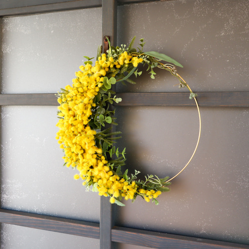 美しさ続くアーティフィシャルフラワー｜春の玄関リース｜ミモザの