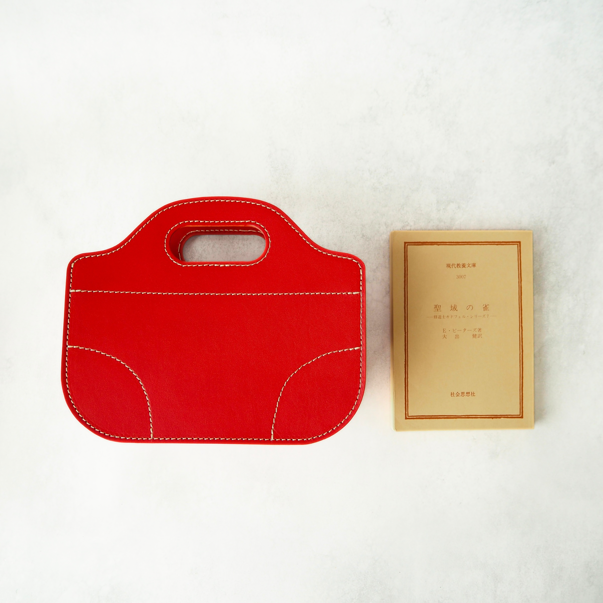 かわいく収納《本革》バッグ型の小物入れ（赤）