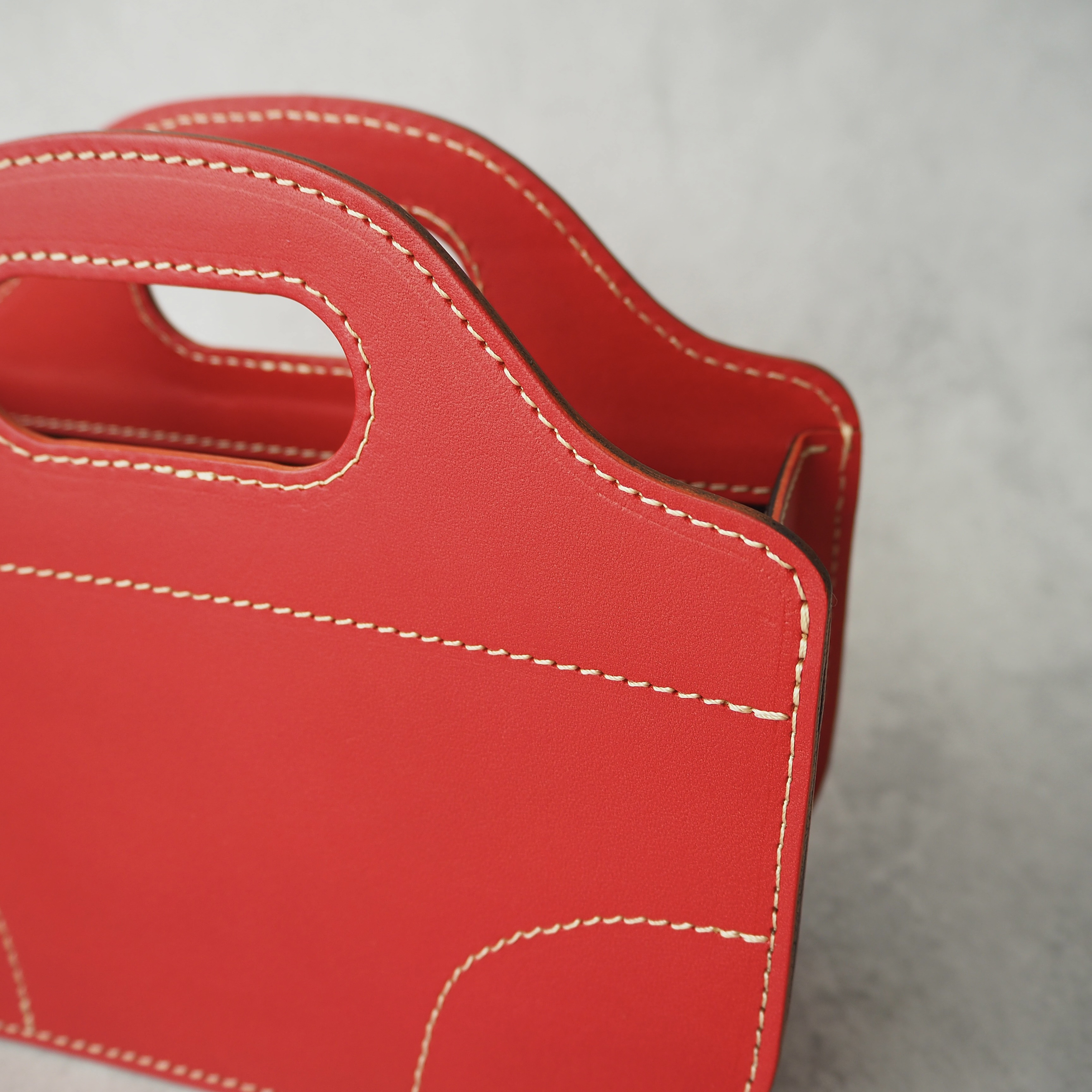 かわいく収納《本革》バッグ型の小物入れ（赤）