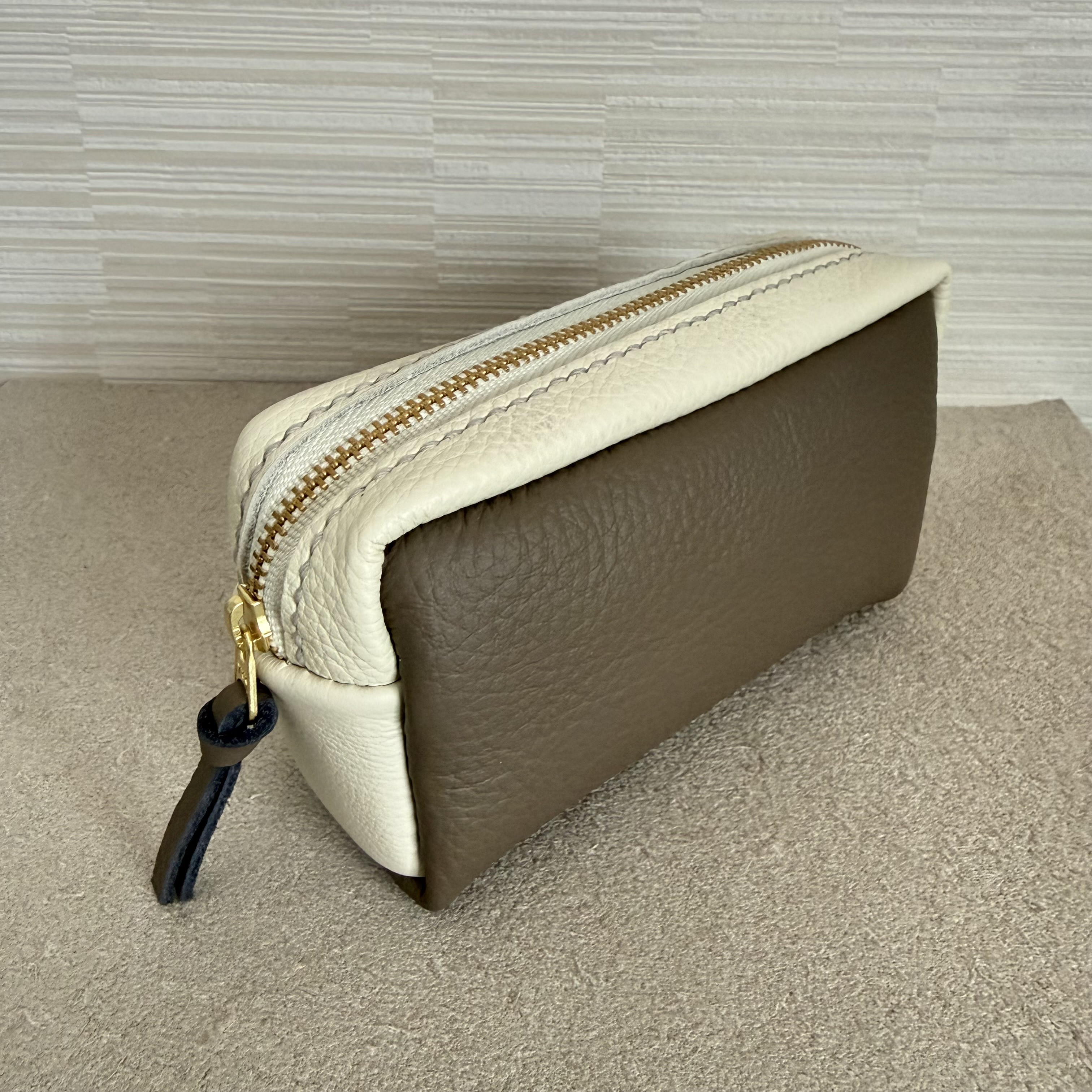 本革レザーポーチ 牛革【手縫い・ハンドメイド品】 CP43 6,390円