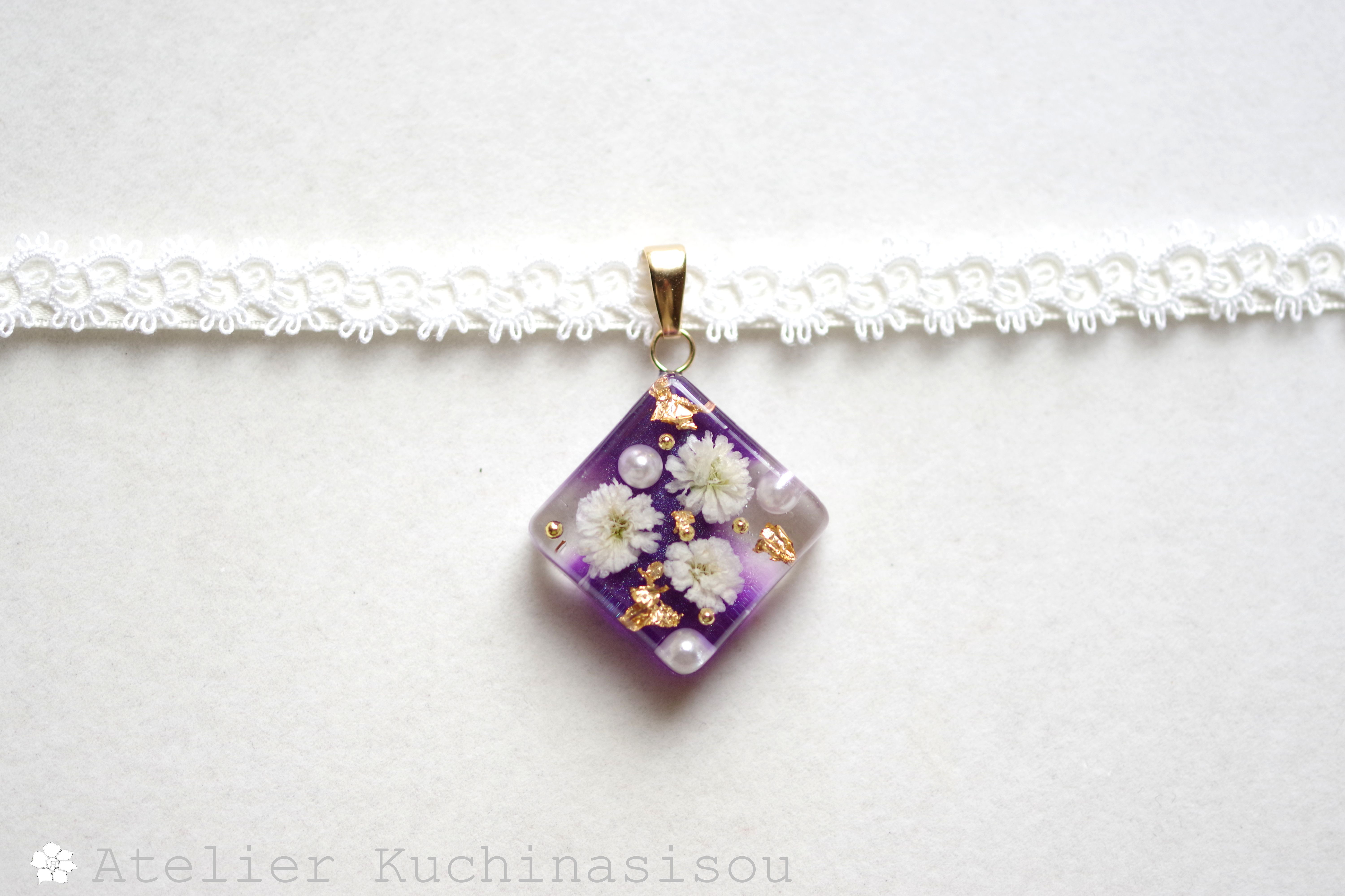 【受注製作】レジンアート　スクエアモチーフとタティングレースとサテンリボンのチョーカー〈香りのヴェール〉