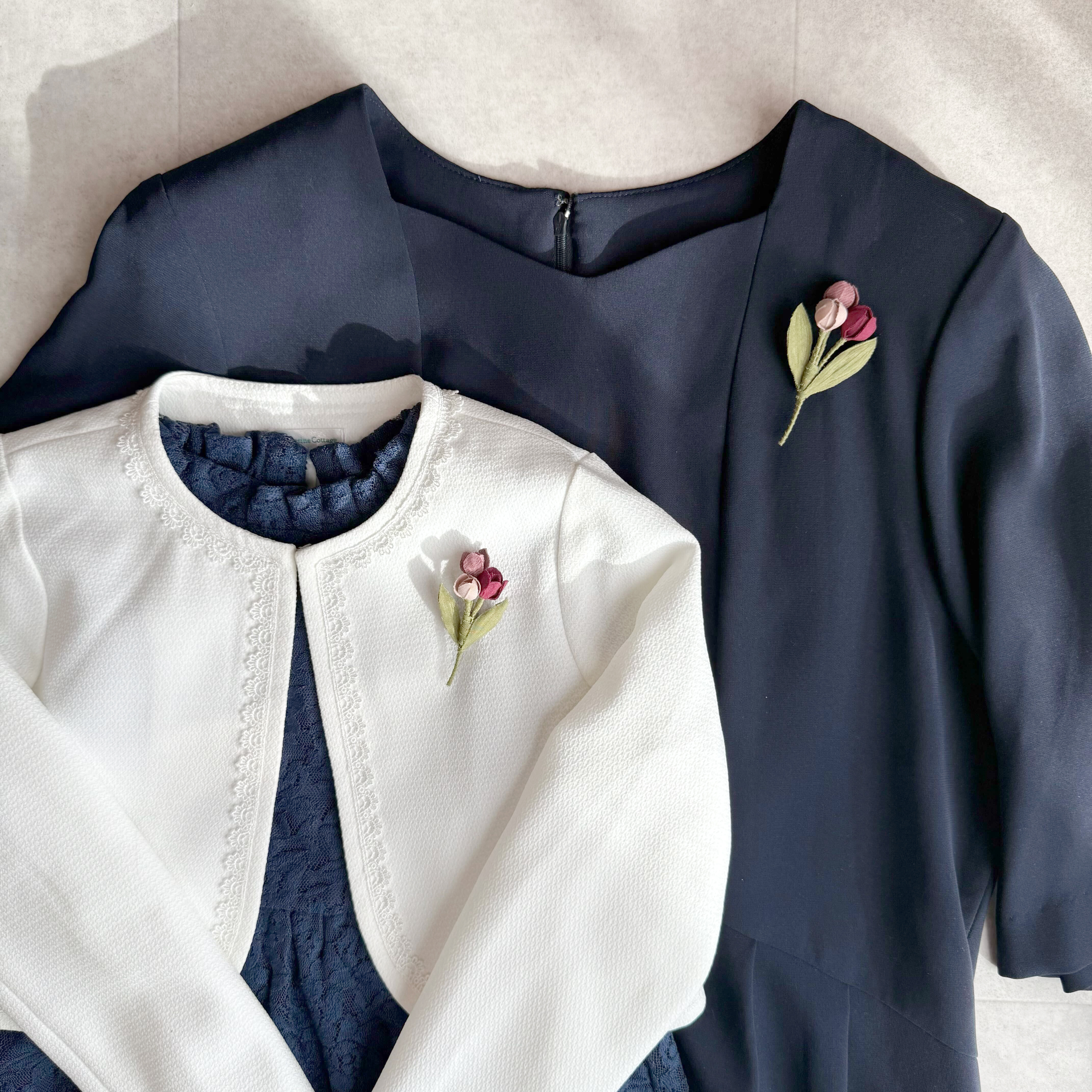 親子でお揃い チューリップの花束｜布花ブローチ　卒園・卒業／入園・入学式に　小ぶりでナチュラルなコサージュ　シン