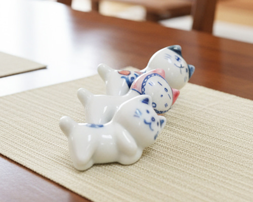 手描きねこ箸置き 3柄組【瀬戸焼】 箸・箸置き hama kitchen 通販