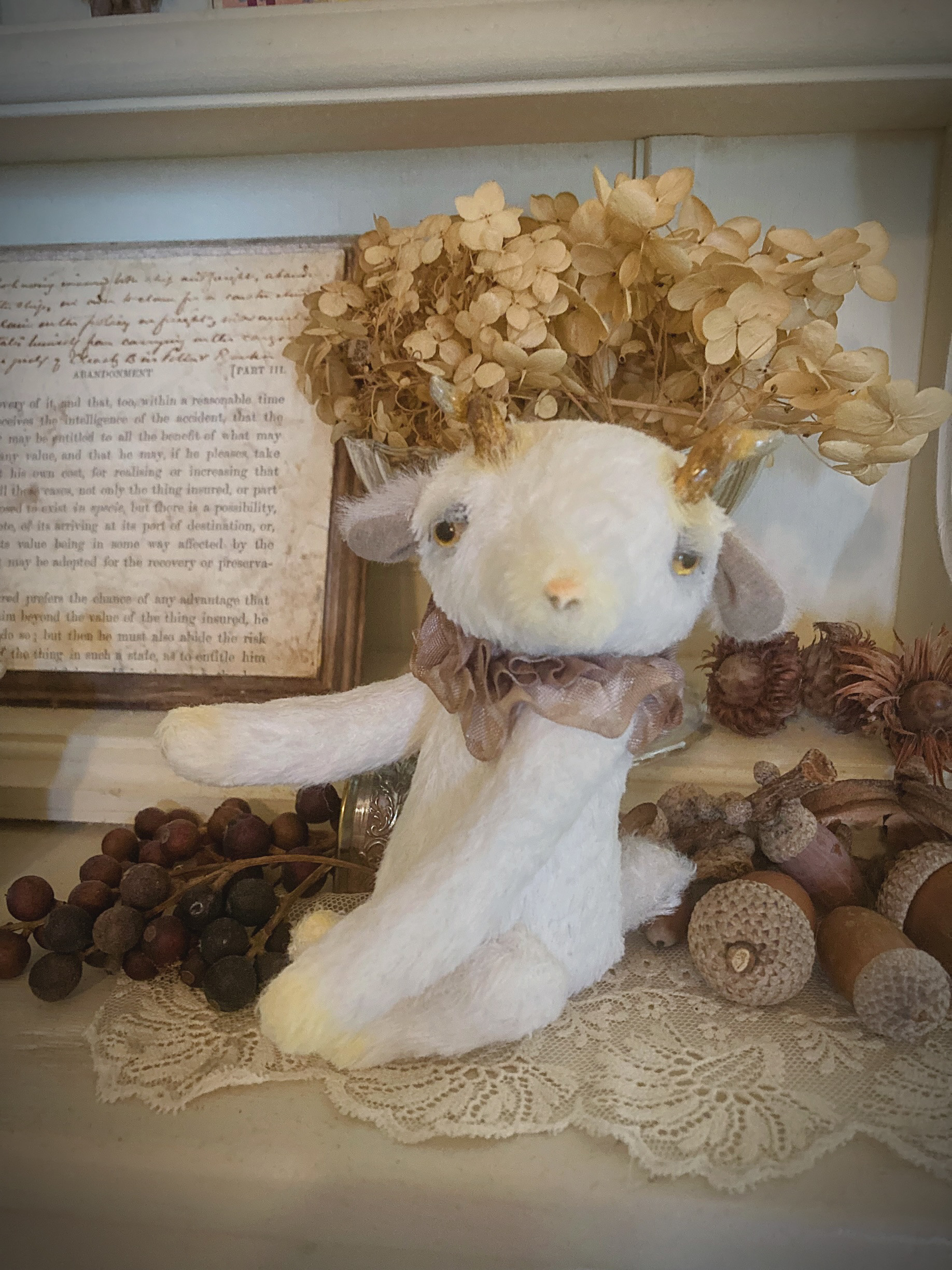 ☆CANON☆アンティーク風 ひつじのハンドメイドぬいぐるみ｜やさしい表情の羊さん｜ナチュラルインテリア・贈り物に